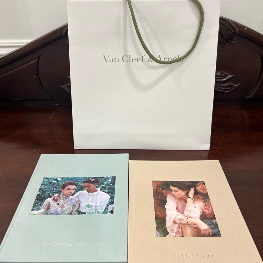 Van Cleef & Arpels Book Set with Gift Bag